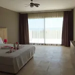 Hotel Aytas 3*